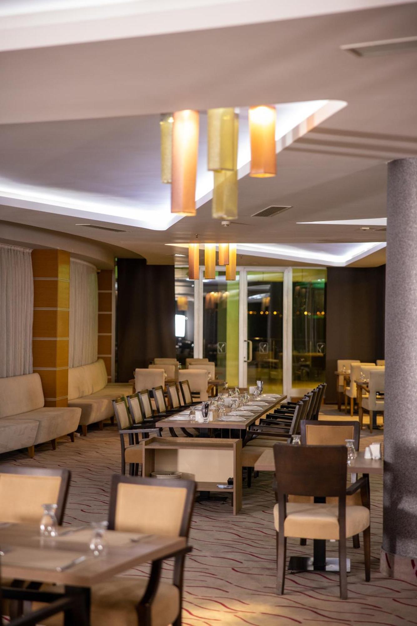 Anemon Grand Adana Otel Экстерьер фото